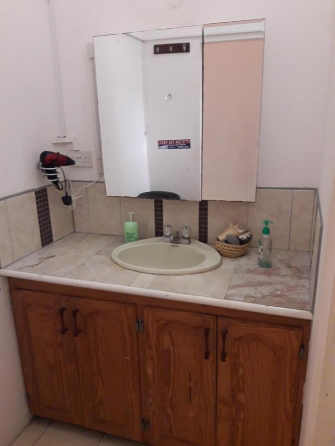 Cosy Corner Apartment St. George's Bagian luar foto